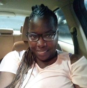 Meet your Posher, Cymone